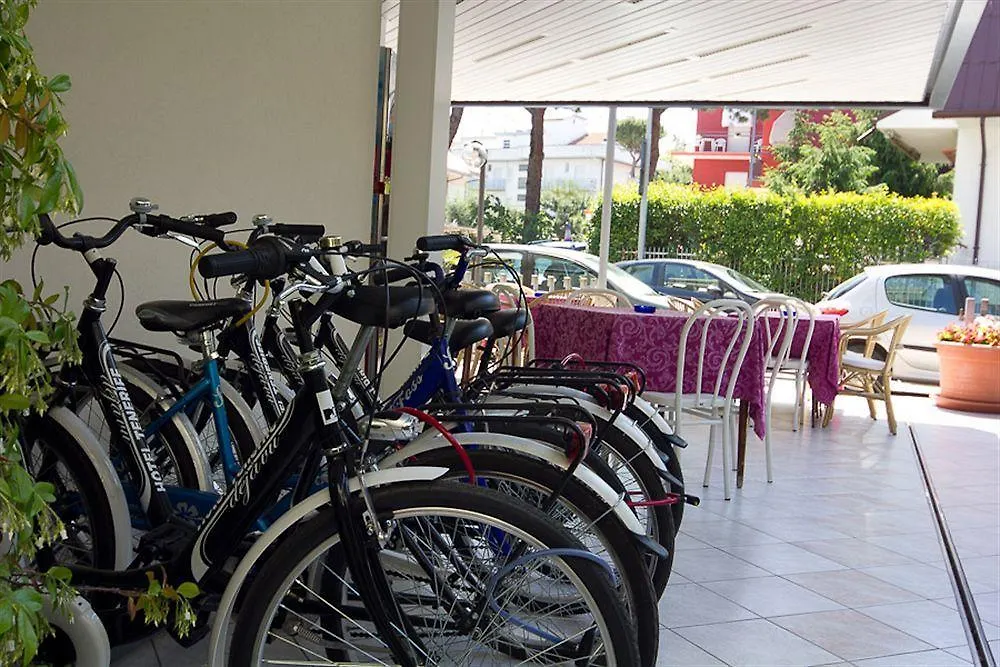 **  Hotel Tenerife Riccione Italia