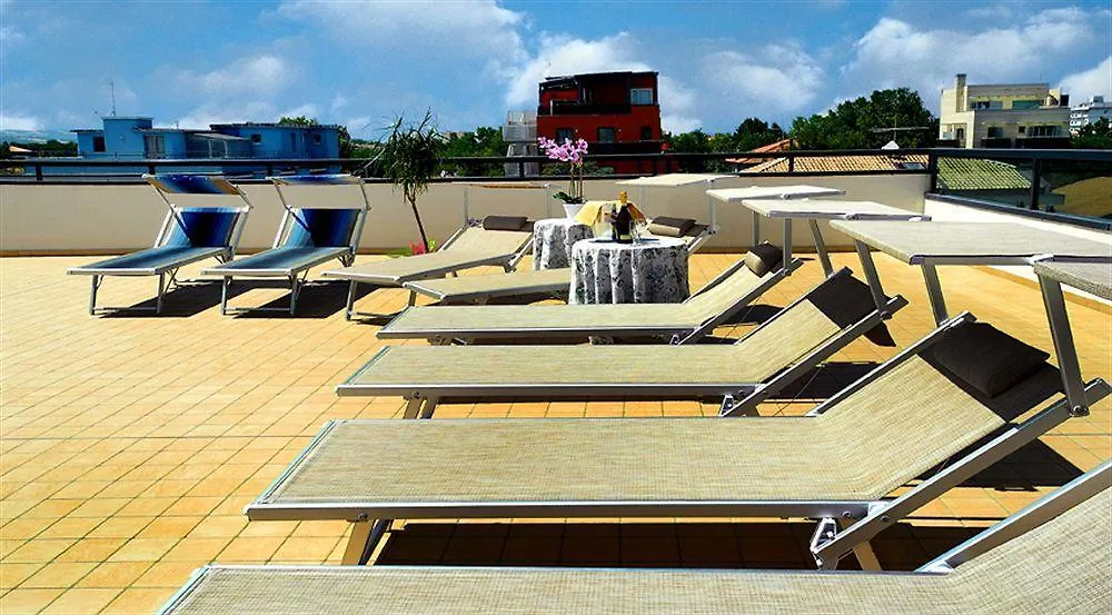 **  Hotel Tenerife Riccione Italia